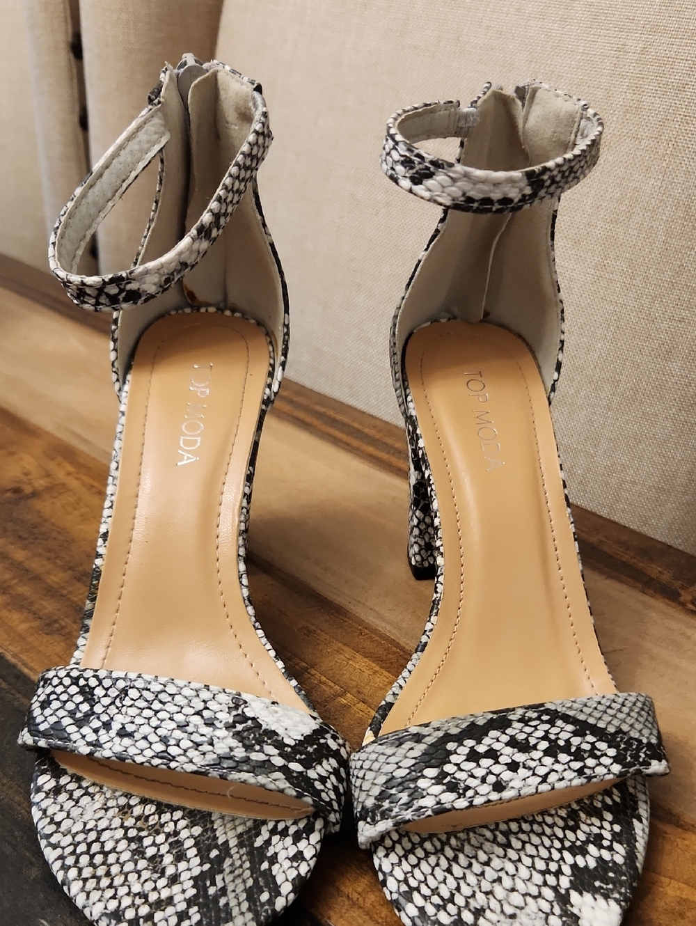 TOP Moda Snake-Print Ankle Strap Stilettos in Black & White Size 6